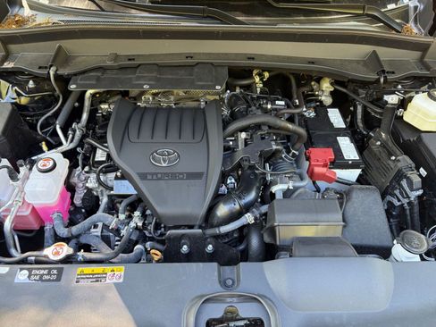 Used 2025 Toyota Grand Highlander FWD image 34