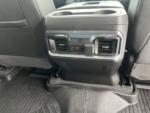 Used 2022 Chevrolet Silverado 3500 LTZ w/ LTZ Plus Package image 17