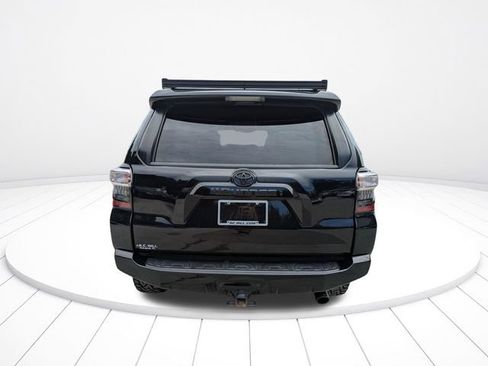Used 2021 Toyota 4Runner Venture w/ Moonroof Package AWD/4WD image 5