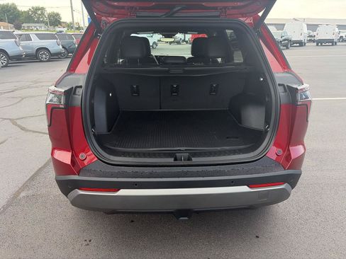New 2027 Chevrolet Equinox LT w/ Convenience Package II AWD/4WD image 5