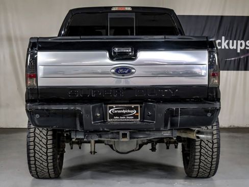 Used 2016 Ford F250 Platinum w/ FX4 Off-Road Package image 9