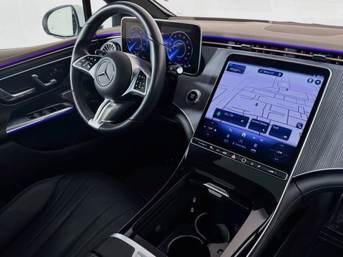 Certified 2023 Mercedes-Benz EQE 500 4MATIC Sedan image 15