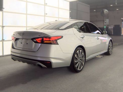 Used 2023 Nissan Altima 2.5 SL FWD image 4