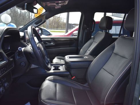 Used 2023 Chevrolet Tahoe Premier AWD/4WD image 13