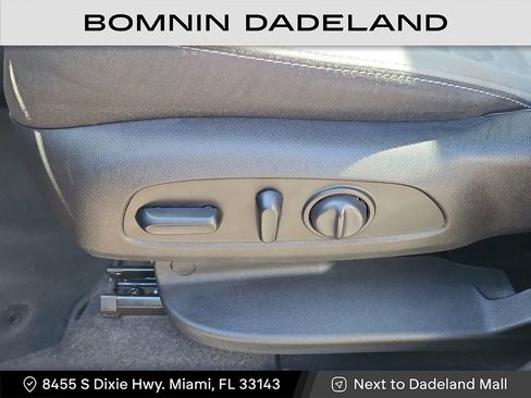 Used 2019 Chevrolet Equinox LS w/ LS Convenience Package image 15