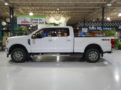 Used 2022 Ford F250 Lariat w/ Lariat Ultimate Package AWD/4WD image 11