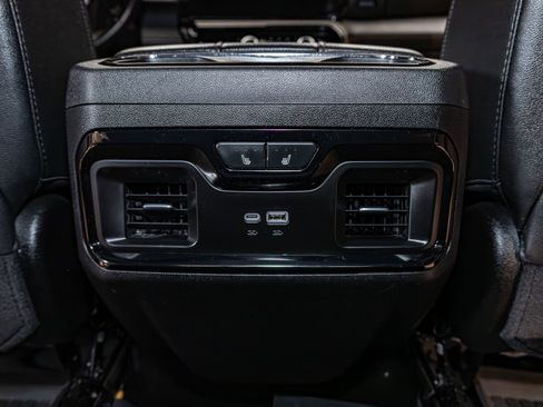 Used 2025 GMC Sierra 1500 AT4 w/ AT4 Premium Package image 26