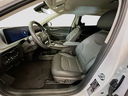 Used 2024 Kia EV6 Light AWD/4WD image 13