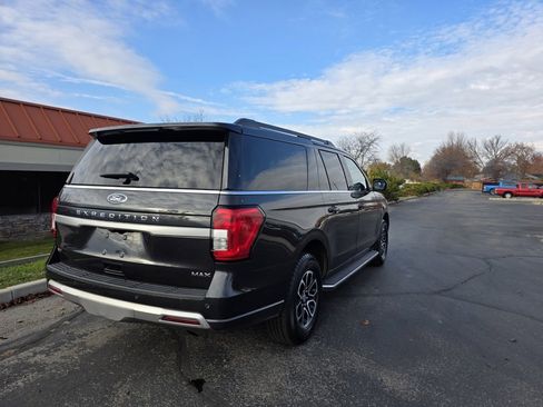 Used 2023 Ford Expedition Max XLT image 6