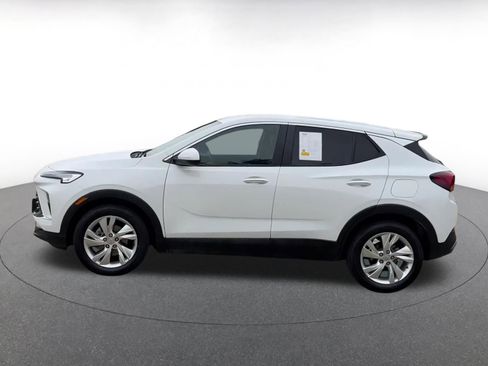 Used 2025 Buick Encore GX Preferred image 9
