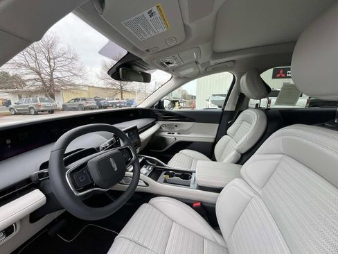New 2026 Lincoln Nautilus Reserve AWD/4WD image 10