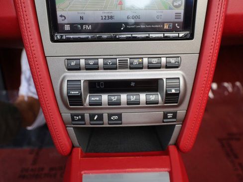 Used 2008 Porsche Boxster RS 60 Spyder RWD image 33