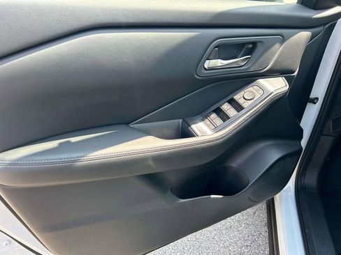 New 2026 Nissan Rogue SV AWD/4WD image 15