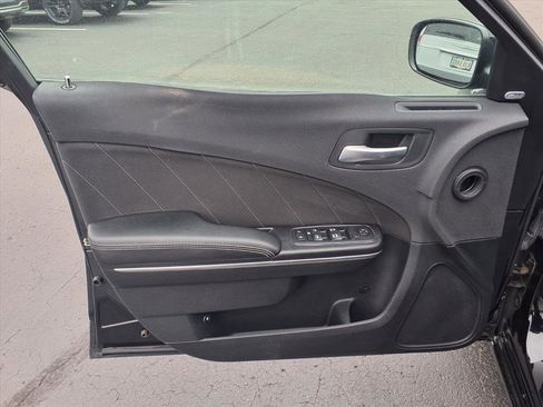 Certified 2017 Dodge Charger R/T image 15