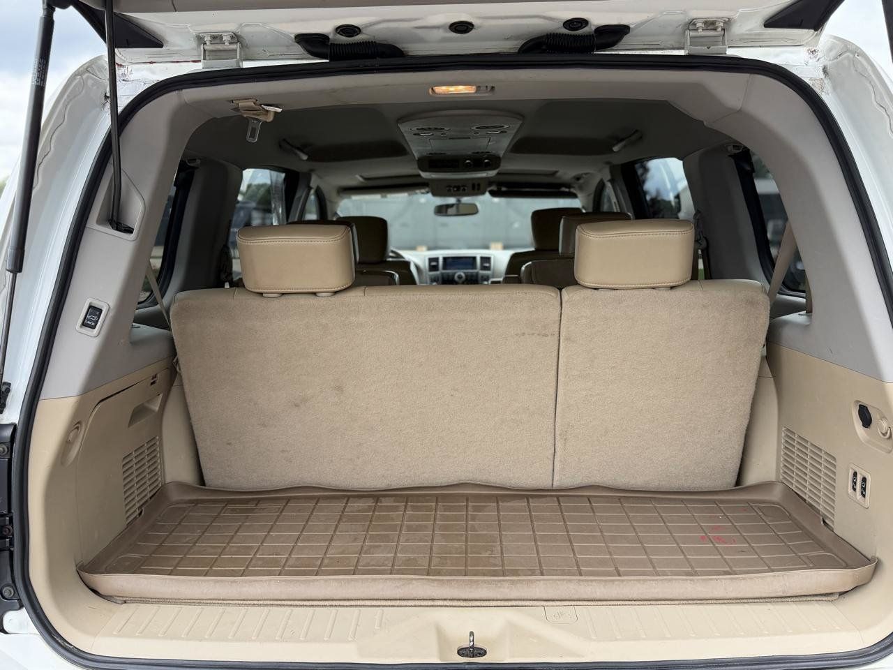 Used 2011 Nissan Armada Platinum w/ 2nd Row Captain Seat Pkg AWD/4WD image 18