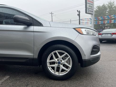 Used 2022 Ford Edge SE image 5