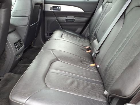 Used 2015 Lincoln MKX AWD w/ Equipment Group 101A image 15