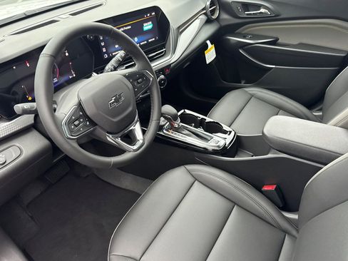 New 2026 Chevrolet Trax ACTIV FWD image 9