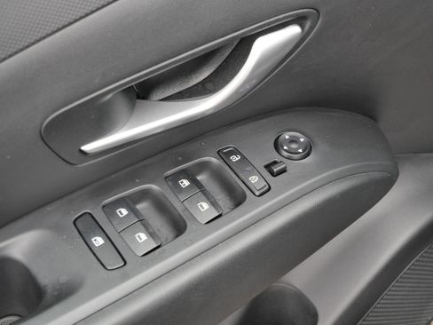 Certified 2023 Hyundai Tucson SE image 19