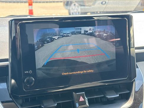 Used 2024 Toyota Corolla LE image 22