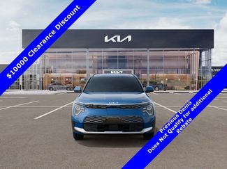 New 2024 Kia Niro Wind FWD video 2