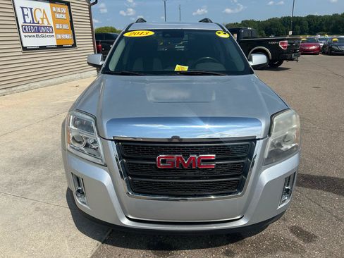 Used 2013 GMC Terrain SLE w/ Safety Package FWD image 2