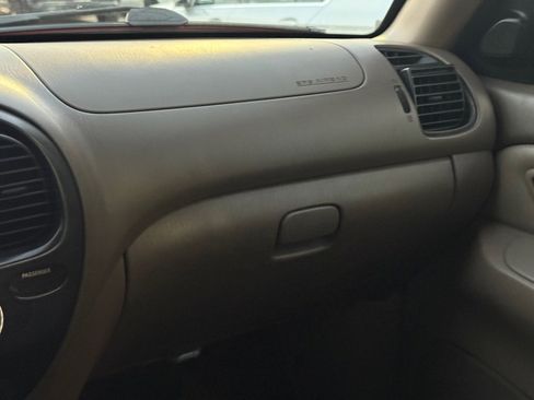 Used 2003 Toyota Sequoia SR5 image 19