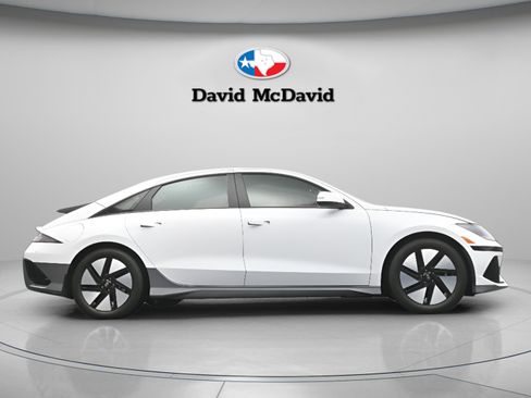 Used 2025 Hyundai Ioniq 6 SE AWD/4WD image 35