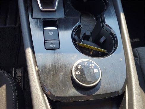 Used 2021 Nissan Rogue S image 27