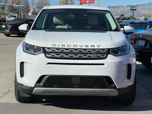 Used 2020 Land Rover Discovery Sport SE image 2