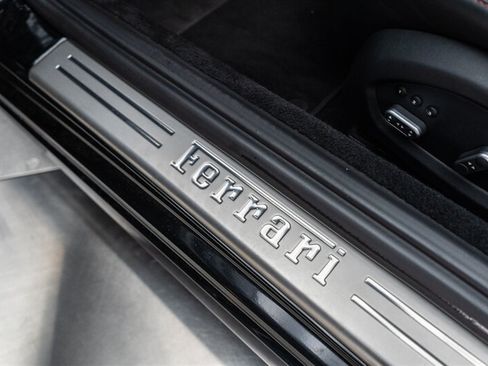 Used 2017 Ferrari California T RWD image 40