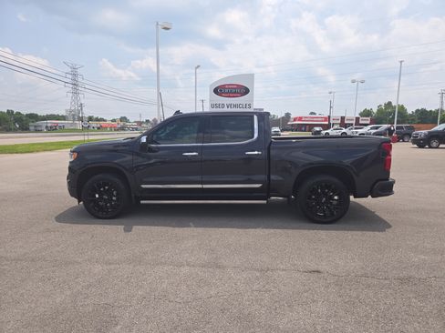 Used 2024 Chevrolet Silverado 1500 High Country w/ High Country Premium Package image 9