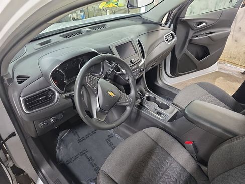 Used 2024 Chevrolet Equinox LT image 16