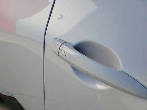 New 2026 Nissan Rogue SV image 10