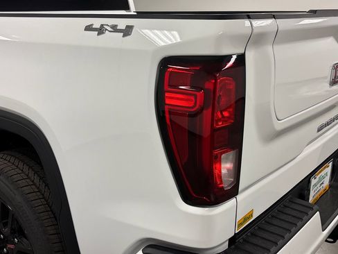 New 2026 GMC Sierra 1500 Elevation AWD/4WD image 14