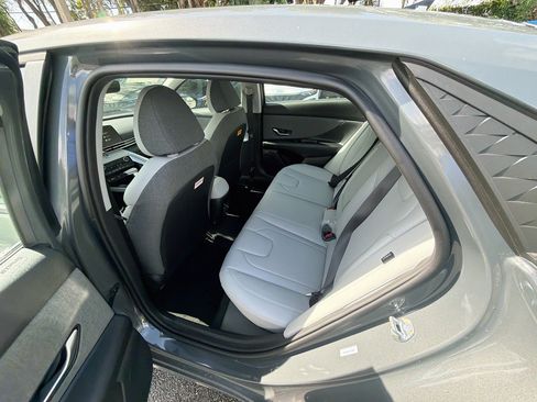 New 2026 Hyundai Elantra Limited FWD image 16