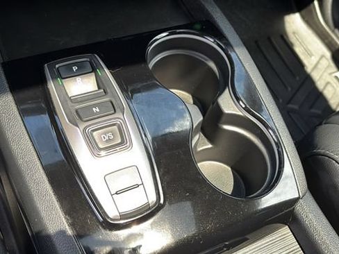 Used 2021 Honda Pilot Touring image 20