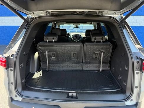 Used 2023 Chevrolet Traverse RS w/ LPO, Floor Liner Package AWD/4WD image 23