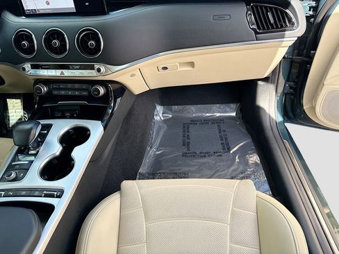 Used 2023 Kia Stinger GT2 image 18