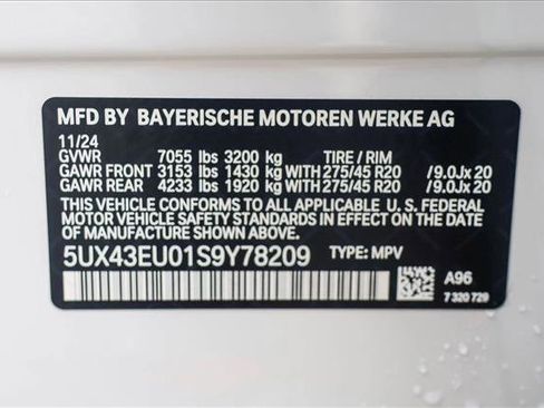 Certified 2025 BMW X5 xDrive50e w/ Parking Assistance Package image 27