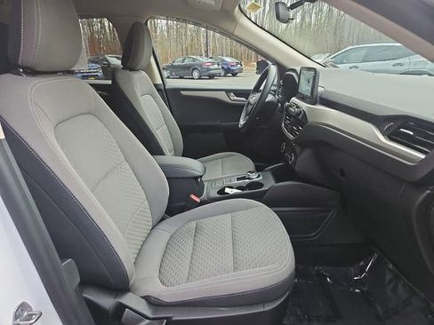 Used 2020 Ford Escape SE image 27