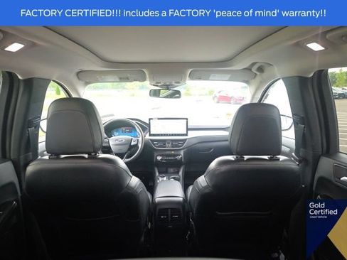 Used 2025 Ford Escape Platinum AWD/4WD image 14