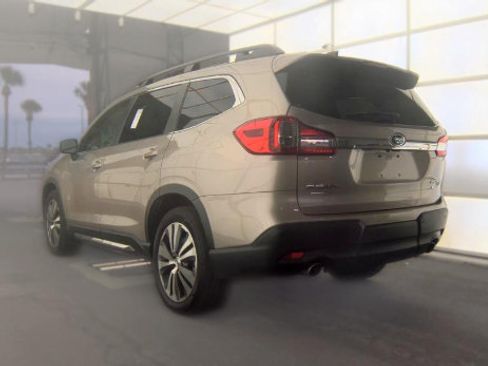 Used 2020 Subaru Ascent Limited w/ Technology Package AWD/4WD image 5