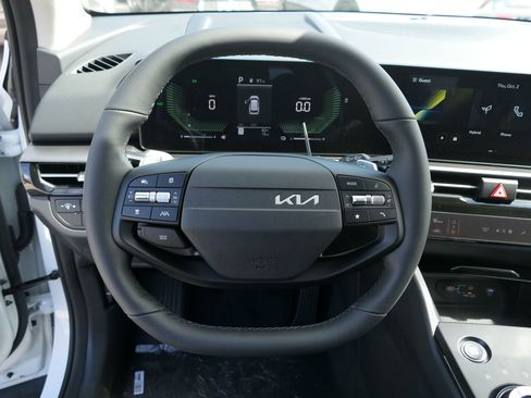 New 2026 Kia Sportage LX image 15