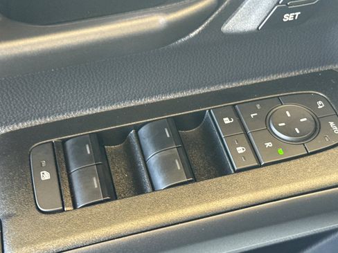 Certified 2025 Toyota 4Runner 4WD image 14