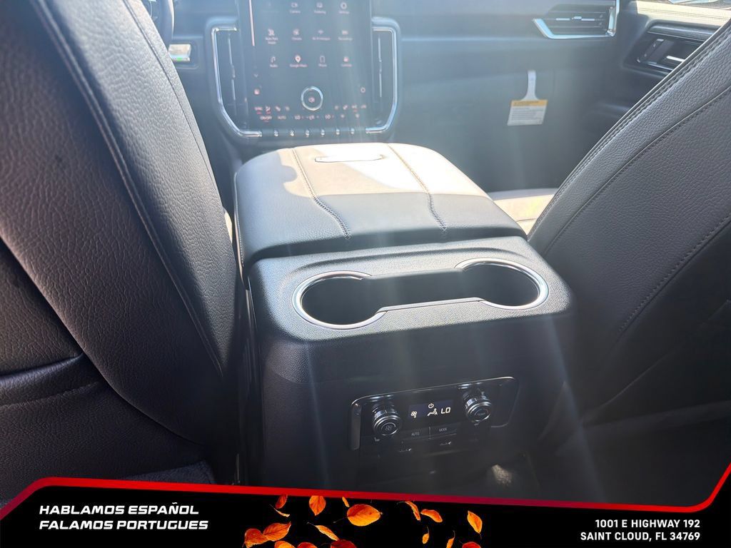 New 2026 GMC Yukon Denali w/ Denali Reserve Package AWD/4WD image 33