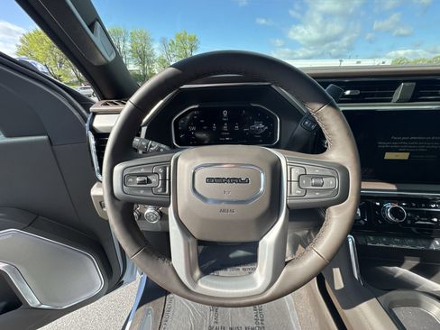 New 2026 GMC Sierra 2500 Denali AWD/4WD image 11