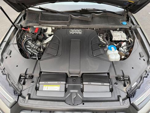 Used 2017 Audi Q7 3.0T Prestige w/ Prestige Package image 35