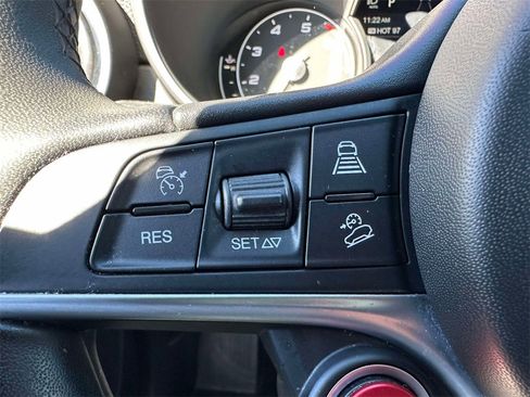 Used 2019 Alfa Romeo Stelvio Ti image 34