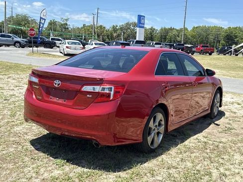 Used 2012 Toyota Camry SE FWD image 7